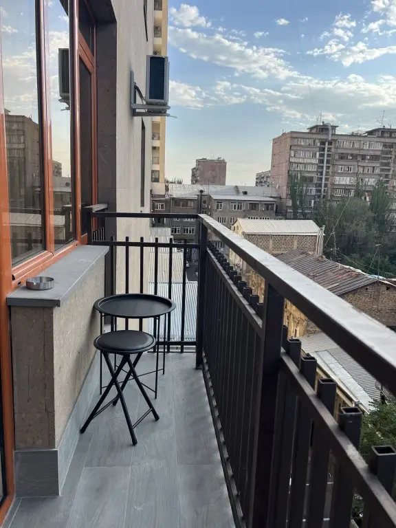 Ереван: Апартаменты Студия с балконом в центре города от Sweet Home