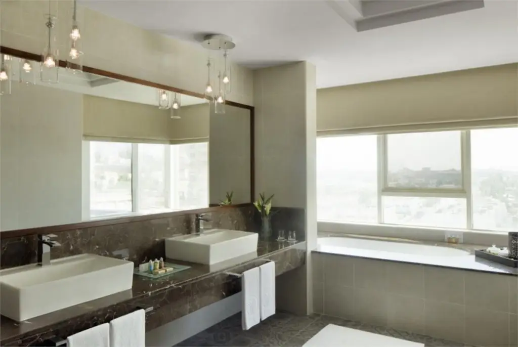 Дубай: Jumeira Rotana Hotel