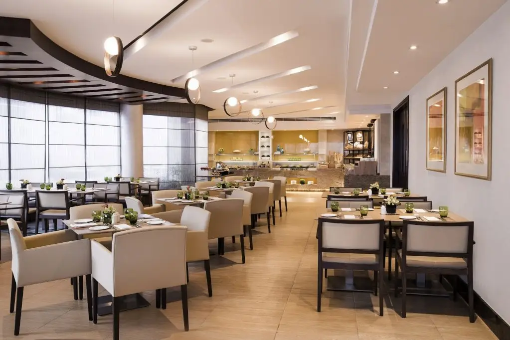 Дубай: Jumeira Rotana Hotel