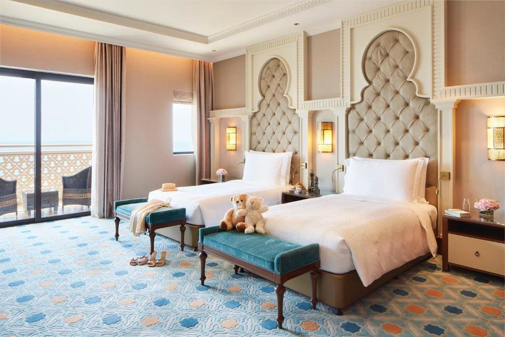 Дубай: Отель Jumeirah Al Qasr Dubai