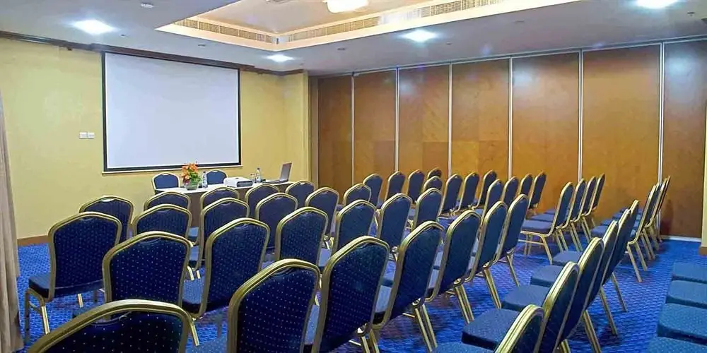 Дубай: Chelsea Gardens Apartment Hotel 1