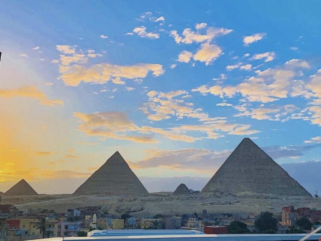 Гиза: City pyramids inn