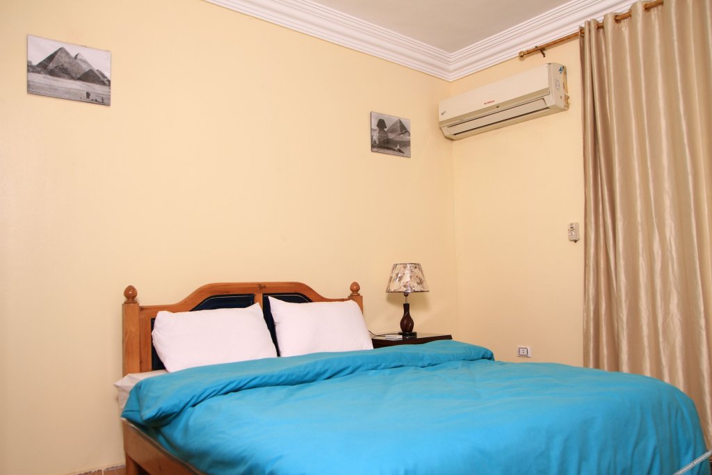 Гиза: City pyramids inn