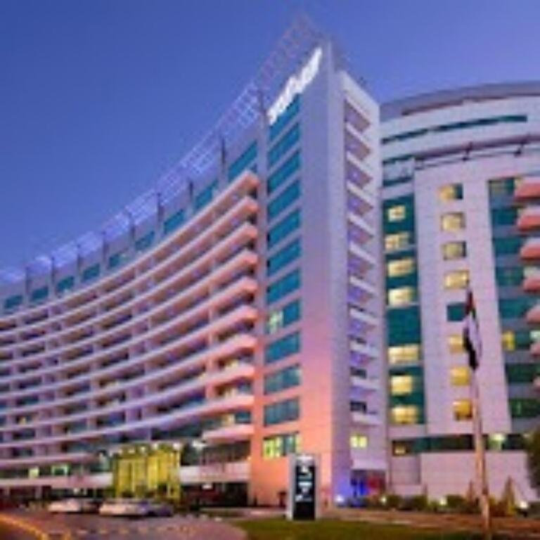 Дубай: TIME Oak Hotel & Suites