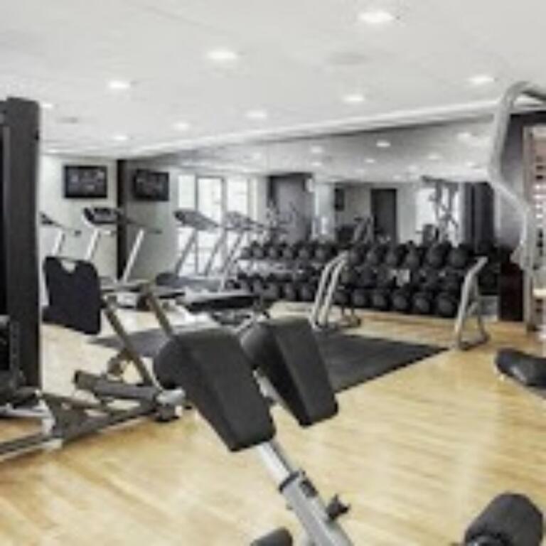 Дубай: TIME Oak Hotel & Suites