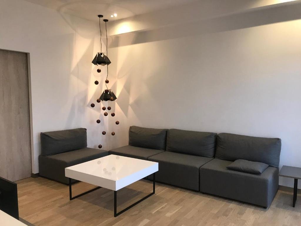 Ереван: Metro apartment