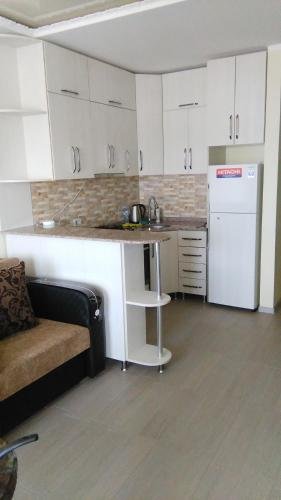 Батуми: Flat Leselidze 3