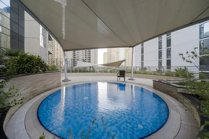 Дубай: Views to the Marina floor 22 in Dubai Marina