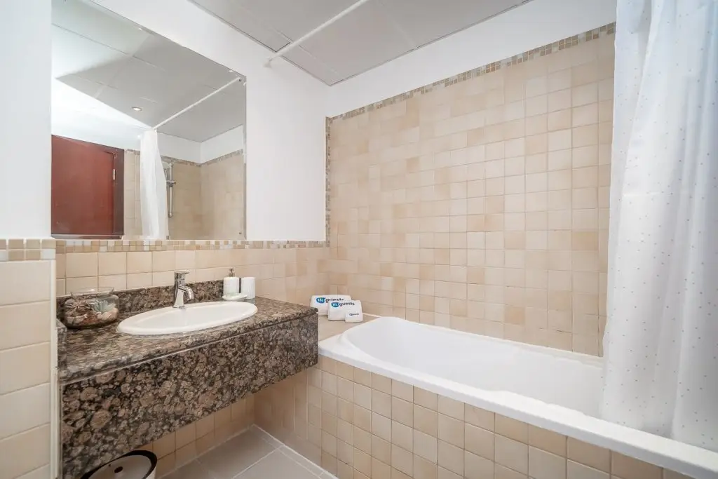 Дубай: Luxury 3B flat close to the beach in JBR