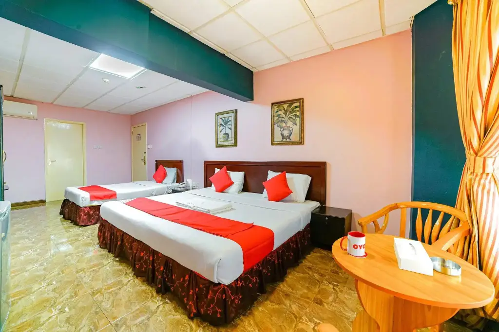 Шарджа: OYO 394 Dana Al Buhairah Beach Hotel
