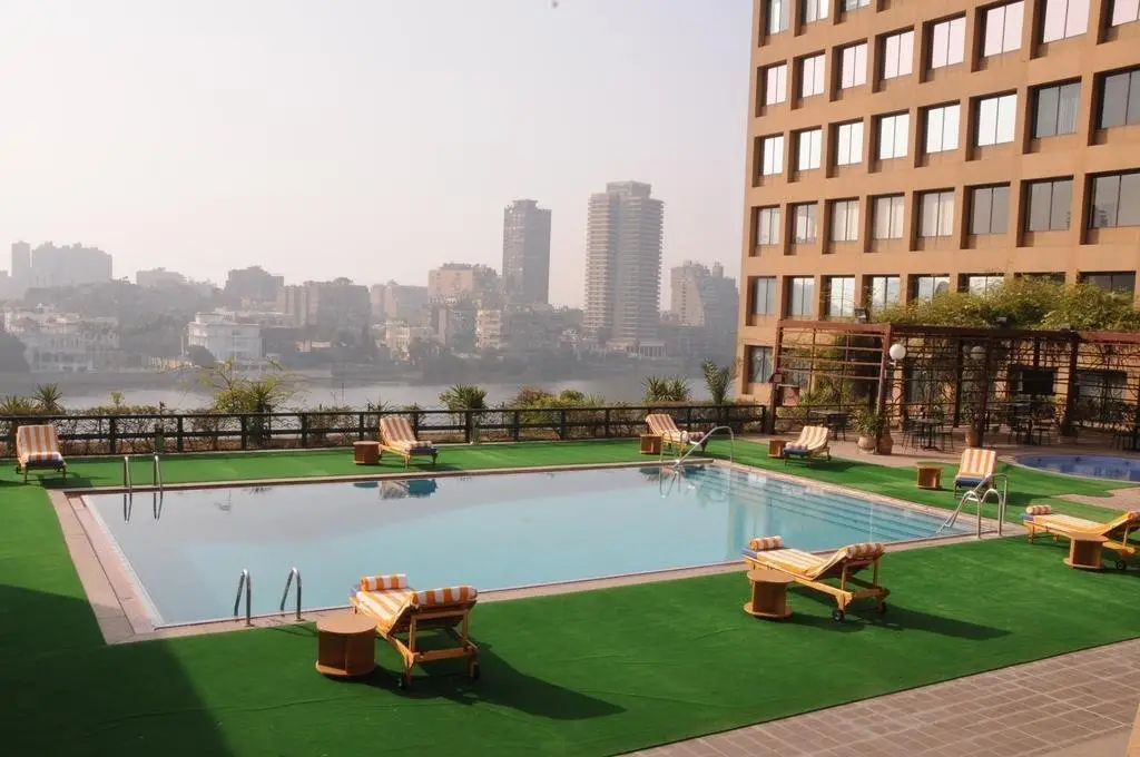 Отель Cairo World Trade Center Hotel & Residences — фото 1