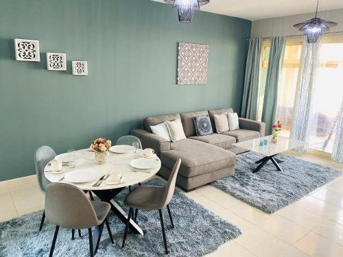 Рас-эль-Хайма: Kay Homes Sea View Apartment