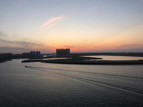 Рас-эль-Хайма: Kay Homes Sea View Apartment