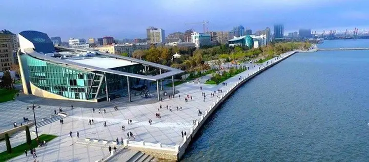 Баку: 7 Bedroom Apartment on LEYLEK - Nİzami st.