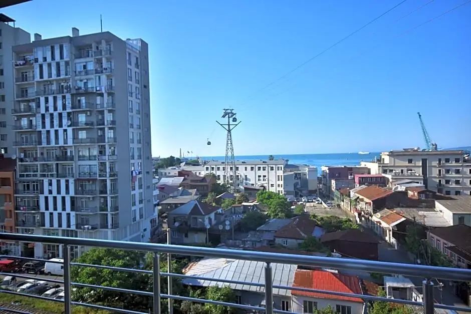 Батуми: Hotel Chveni Sakhli