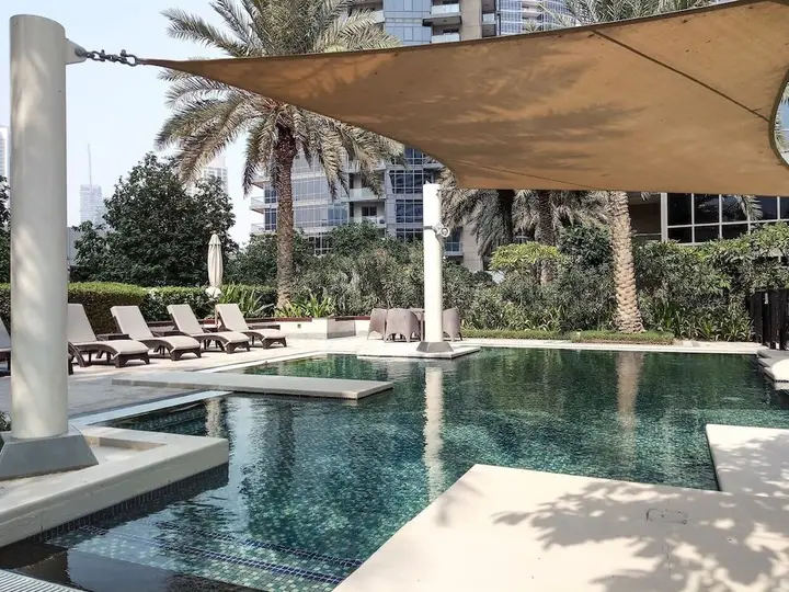 Дубай: Light + Beautiful 1BR in Amazing Downtown Dubai!