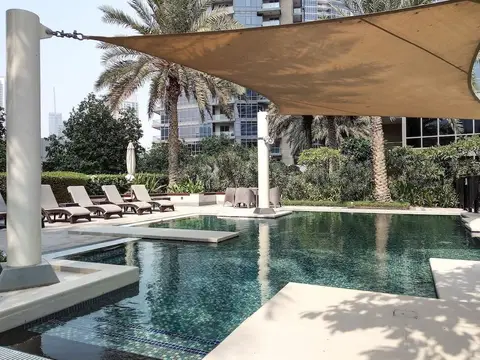 Light + Beautiful 1BR in Amazing Downtown Dubai! — фото 1