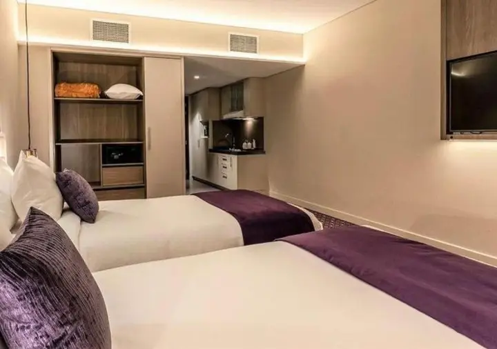 Дубай: Leva Hotel and Suites, Opposite Downtown
