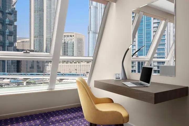 Дубай: Leva Hotel and Suites, Opposite Downtown