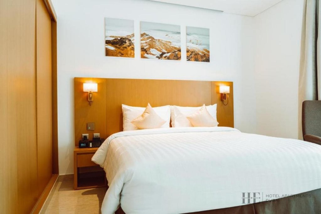 Дубай: HE Hotel Apartments