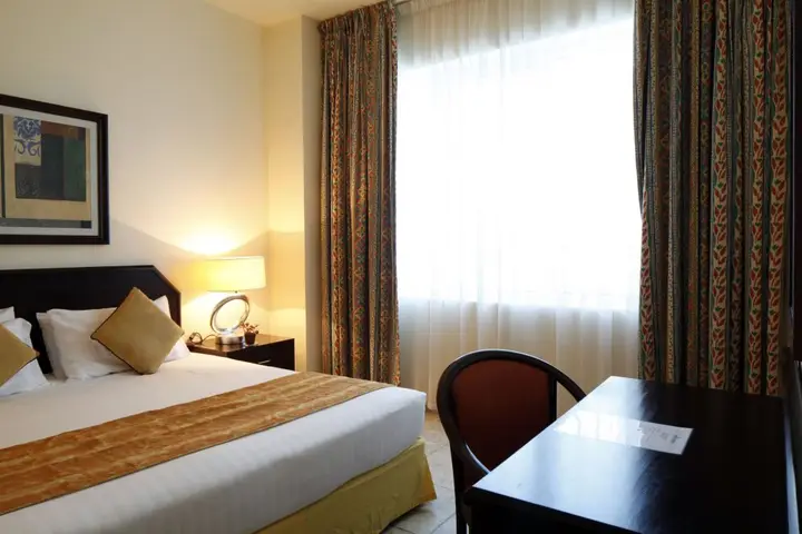 Дубай: Avari Al Barsha Apartment Hotel