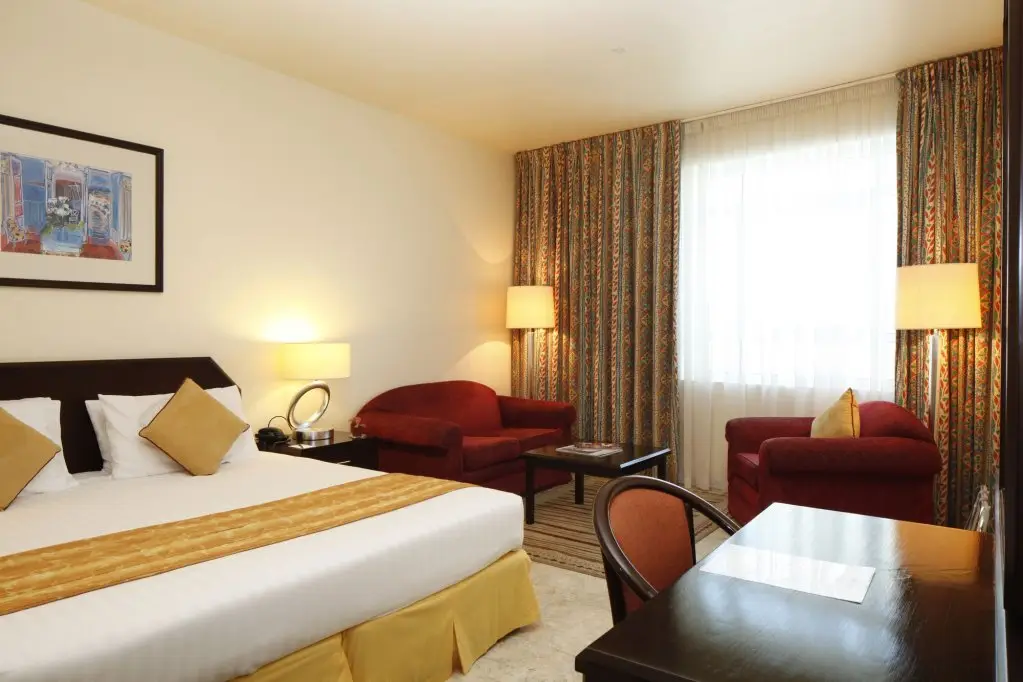 Дубай: Avari Al Barsha Apartment Hotel
