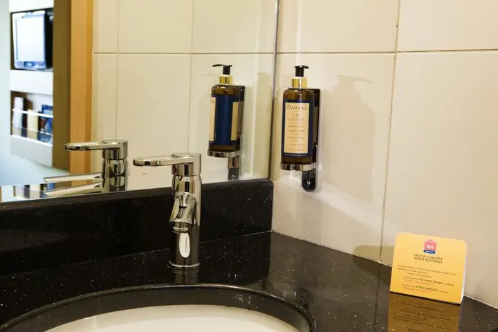 Дубай: Отель ibis Deira Creekside Dubai