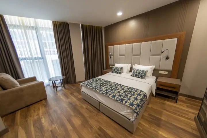 Батуми: Era Palace Premium Hotel