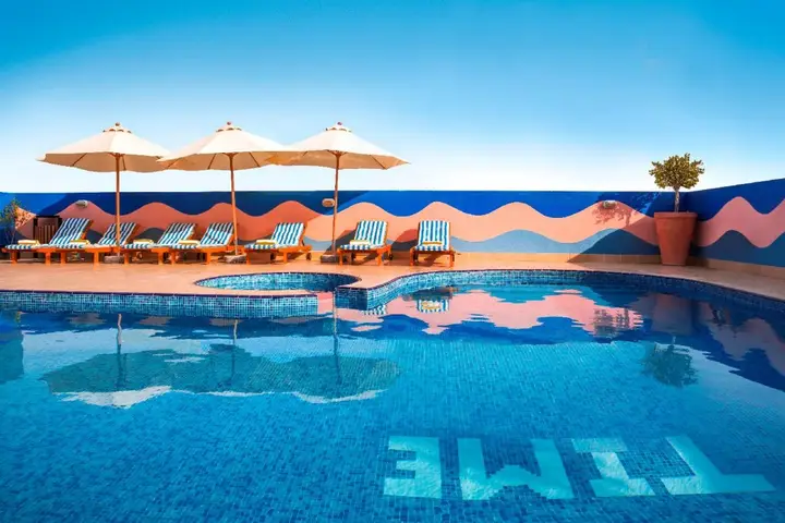 Дубай: TIME Topaz Hotel Apartment