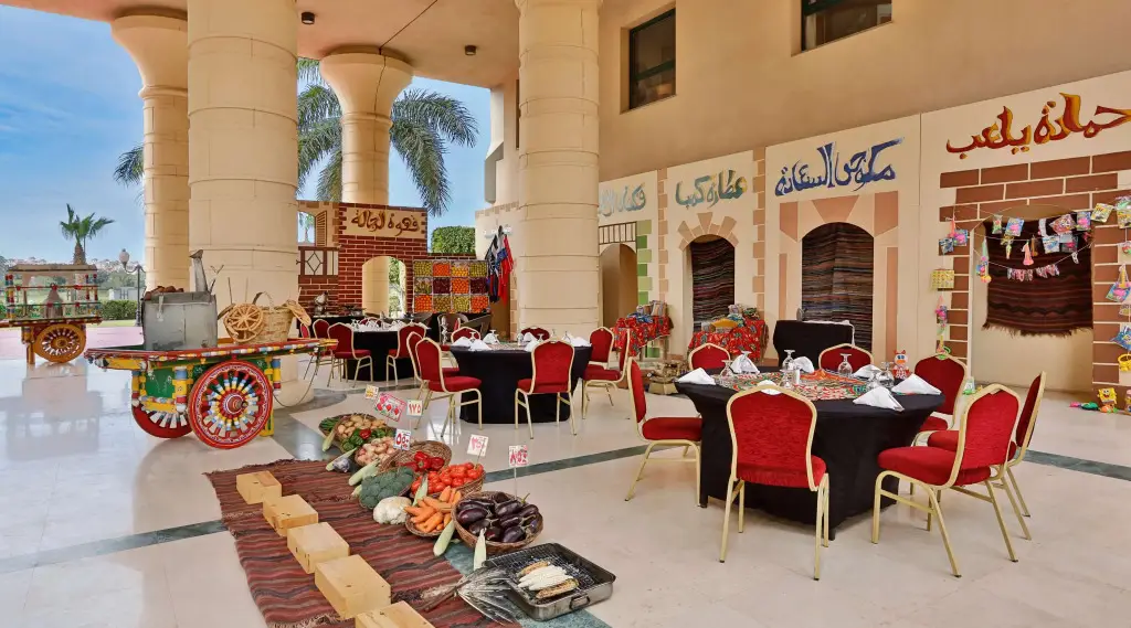 Город 6-го октября: Курортный отель Hilton Pyramids Golf