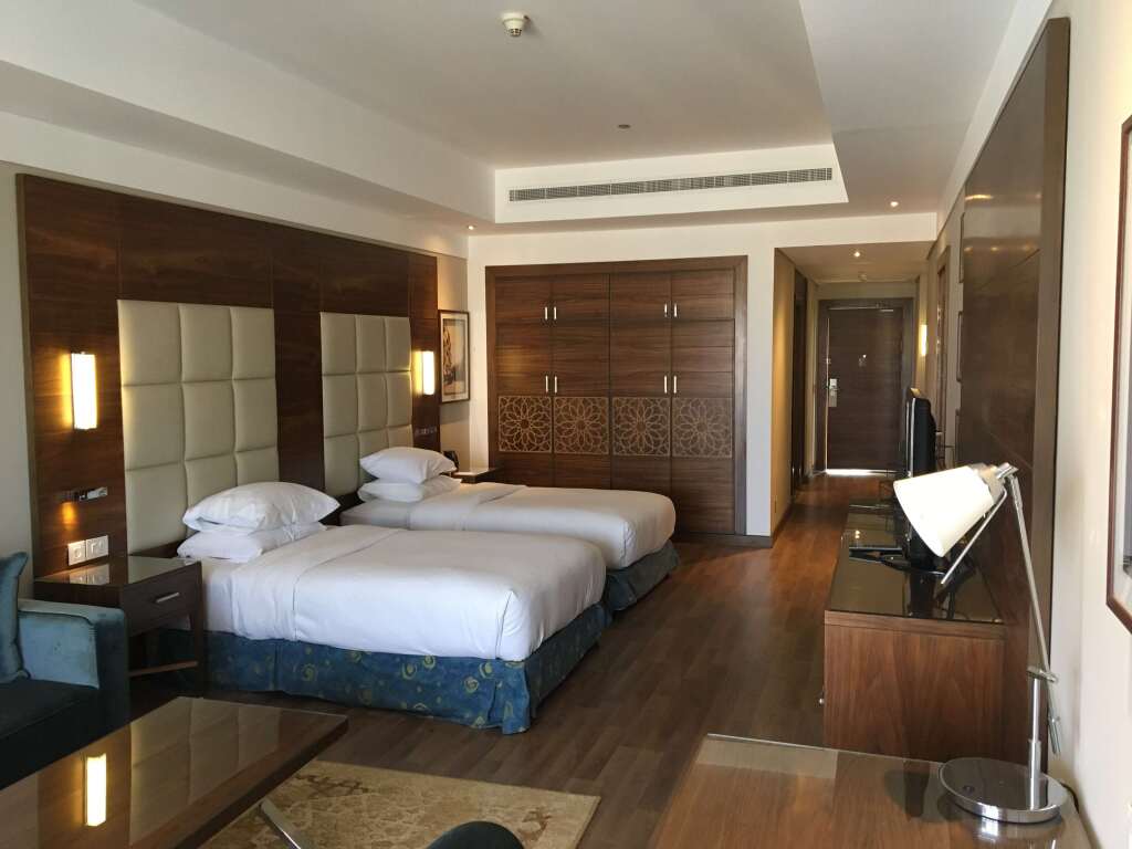 Город 6-го октября: Курортный отель Hilton Pyramids Golf