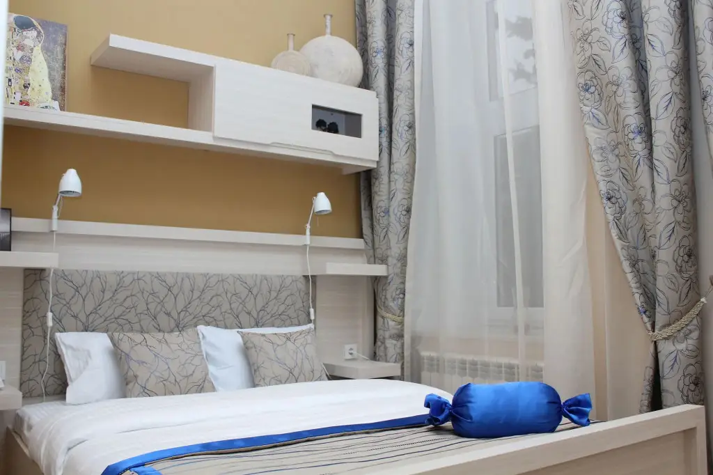 Баку: Bristol Hotel