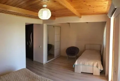 Батуми: Deluxe Guest House