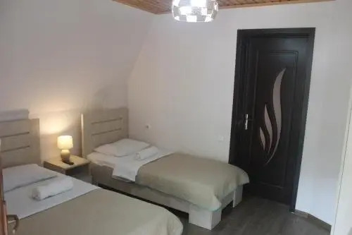 Батуми: Deluxe Guest House