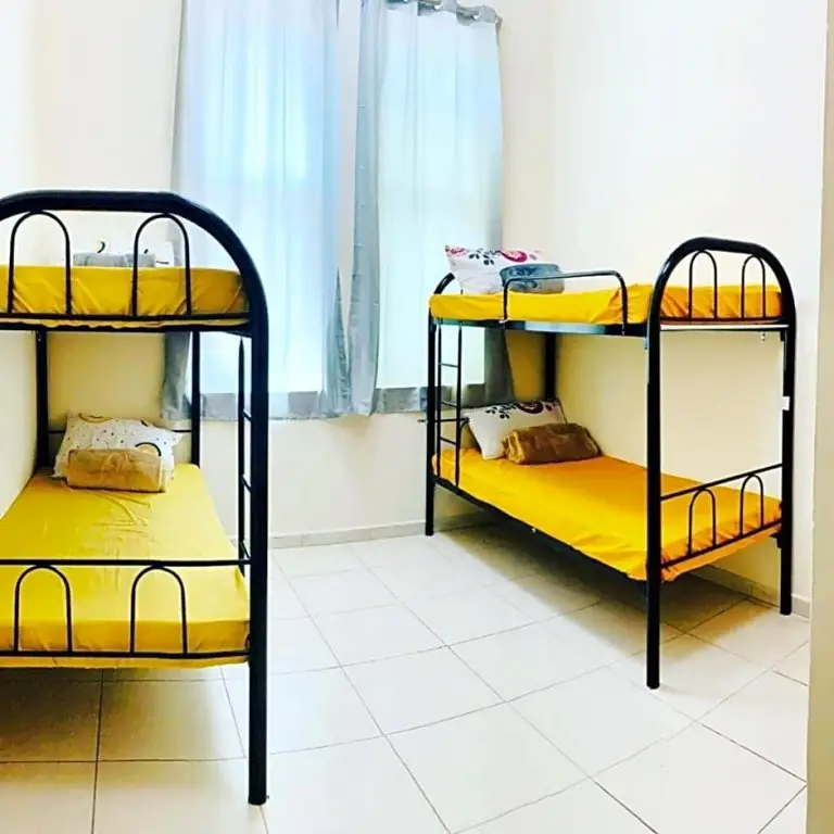 Дубай: LADIES ONLY-AnaRuby Backpackers - Metro Station Mashreq