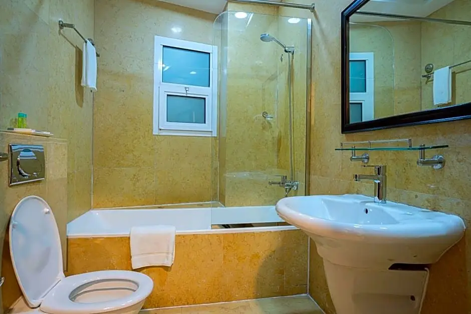 Дубай: Vista City Hotel