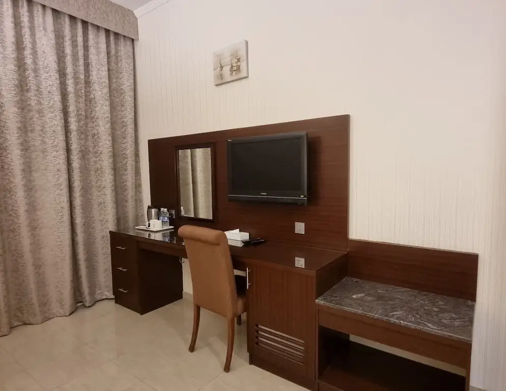 Дубай: Vista City Hotel