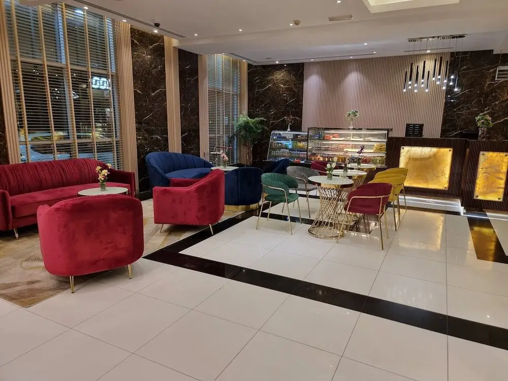 Дубай: Vista City Hotel