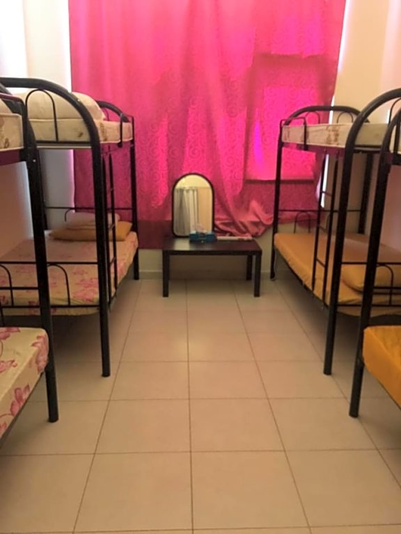 Дубай: FEMALE ONLY-AnaRuby Backpackers- Metro Station Mashreq