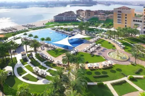 Отель The Ritz-Carlton Abu Dhabi, Grand Canal — фото 1
