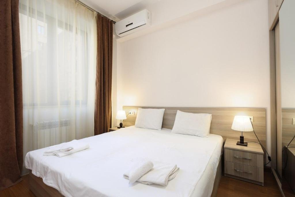 Ереван: Stay Inn на ул. Бузанда, 17