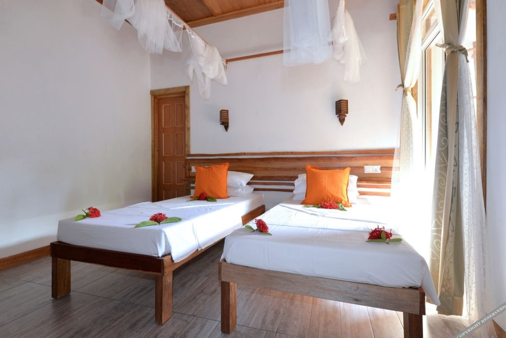 Атолл Фелидху: Eden BAANI Lodge