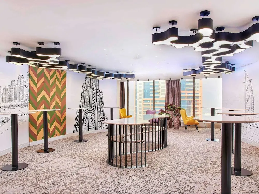 Дубай: Mercure Dubai Barsha Heights Hotel Suites