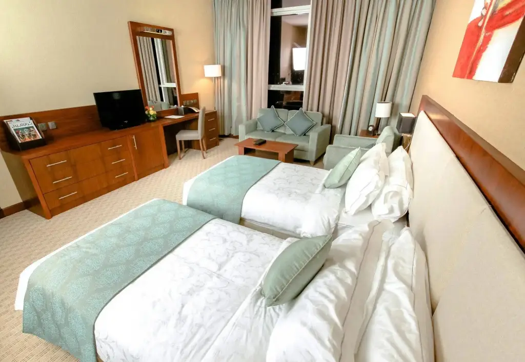 Абу-Даби: Danat Residence