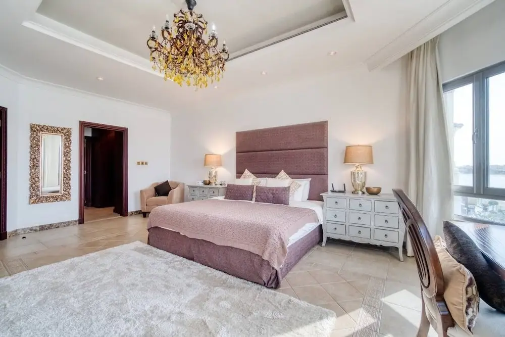 Дубай: Private 5 Bedrooms Villa With Pool