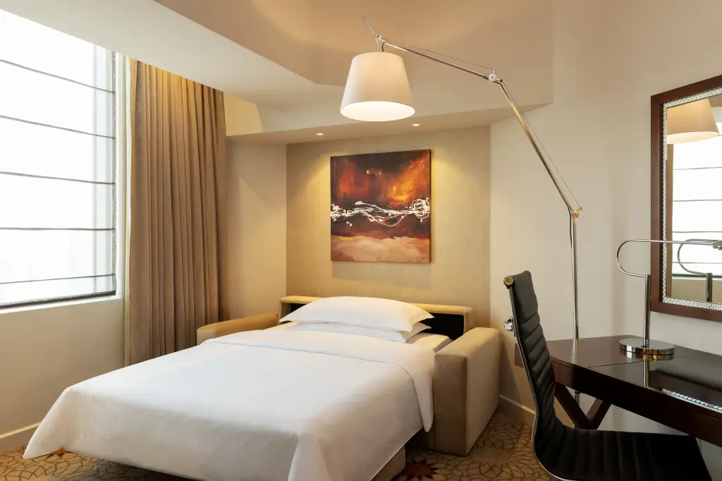 Дубай: Sheraton Mall of the Emirates Hotel, Dubai