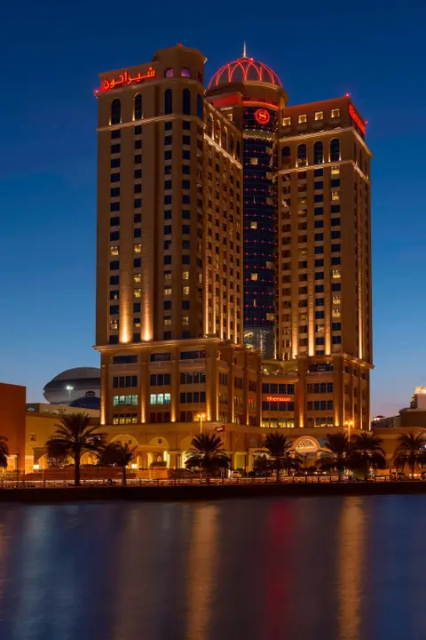 Sheraton Mall of the Emirates Hotel, Dubai — фото 1