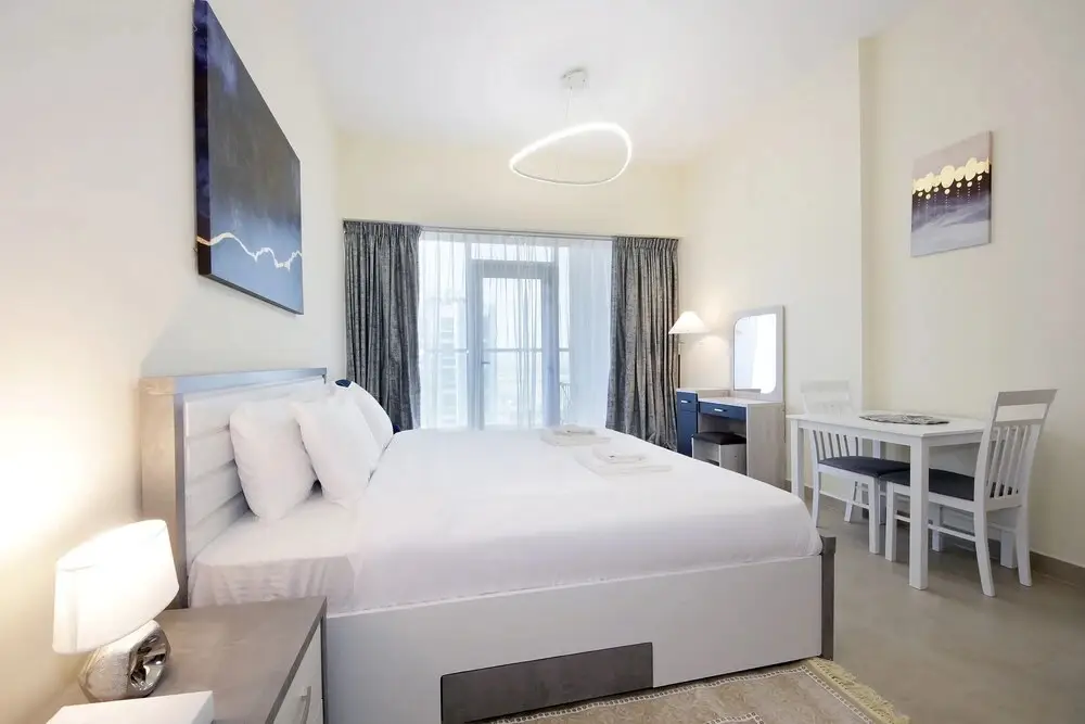 Дубай: Studio Apartment in Azizi Samia