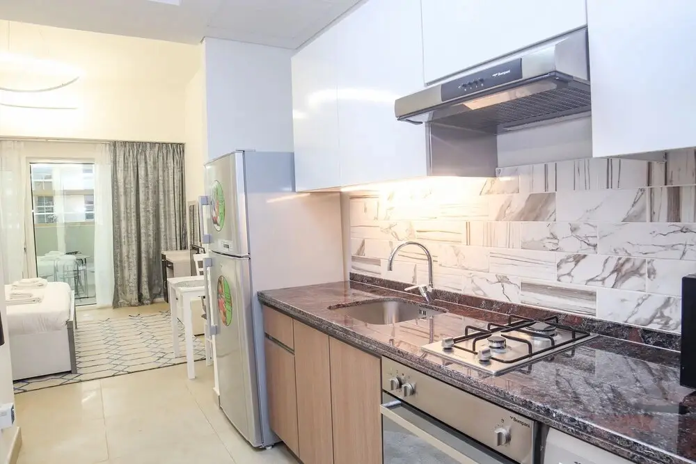 Дубай: Studio Apartment in Azizi Farishta