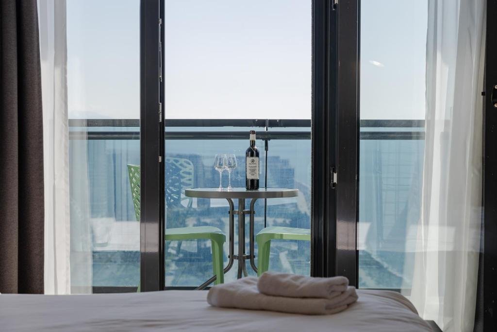 Батуми: The SPOT apartments - Orbi Beach Tower